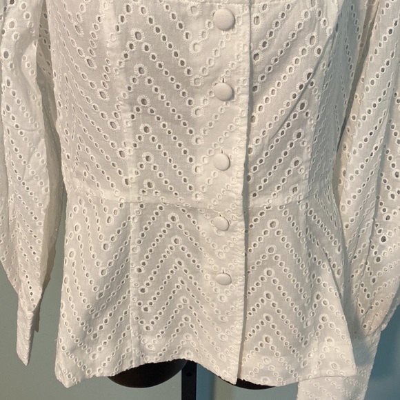 NWT WOMEN’S WHO WHAT WEAR EYELET SHIRT - Picture 3 of 8
